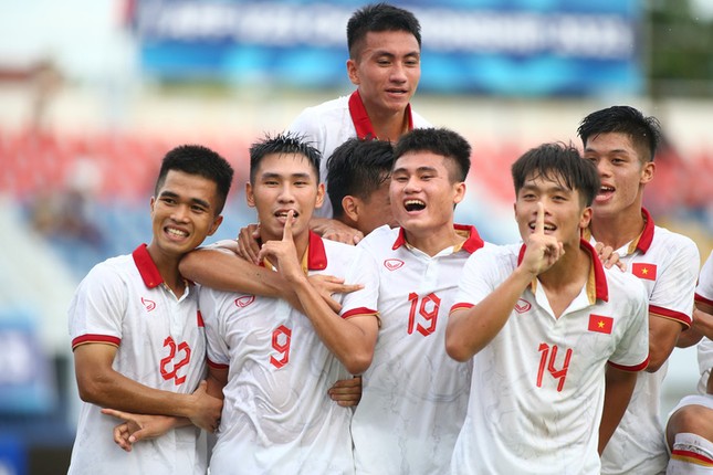 Chốt danh sách ĐT Olympic Việt Nam dự ASIAD 19: Có tới 18 cầu thủ U20 - Ảnh 1.