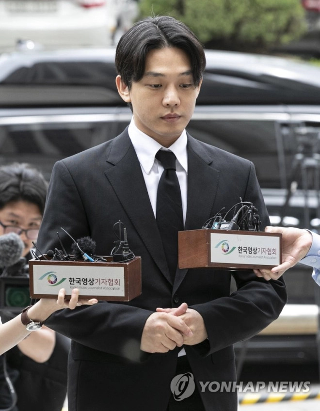 Công tố viên xin lệnh bắt giữ “Ảnh đế” Yoo Ah In trong hôm nay - Ảnh 2.