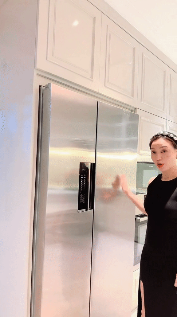 Cận cảnh căn bếp trong penthouse triệu đô của CEO Hannah Olala: Trắng tinh, gọn gàng đến nỗi netizen tưởng để ngắm chứ không dùng - Ảnh 4.