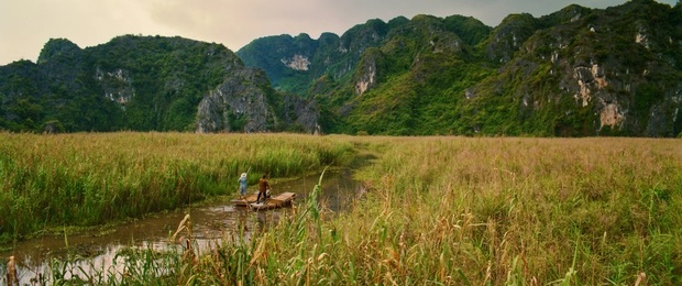 Bộ phim không thể bỏ qua trong tháng 10: Cảnh đẹp mê hồn, nội dung vừa lãng mạn vừa hài hước thêm hành động nghẹt thở - Ảnh 3.