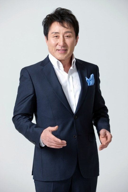 Kbiz liên tiếp tin buồn: Ông nội Lee Seung Gi mất vì ung thư, 1 diễn viên qua đời giữa lúc đóng phim - Ảnh 4.