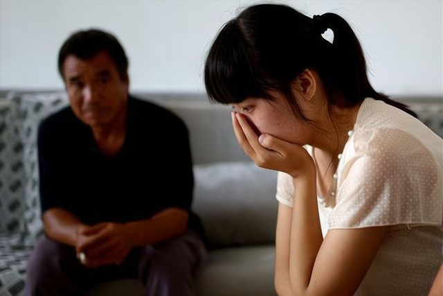 Bố mẹ tích góp cả đời mua nhà cho con gái để rồi “hối không kịp: Tưởng được hưởng phúc, ai ngờ rước thêm nợ - Ảnh 2.