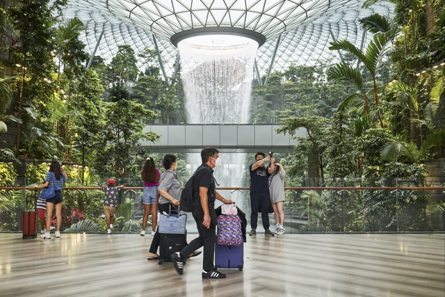 Singapore áp dụng chính sách không cần hộ chiếu khi khởi hành từ sân bay Changi vào năm 2024 - Ảnh 1.