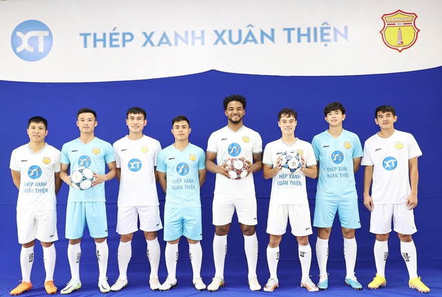 Văn Toàn kí hợp đồng gia nhập CLB Nam Định - Ảnh 7.