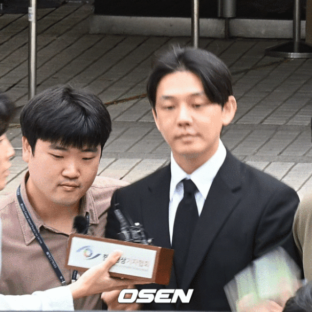 Tòa án tiếp tục bác bỏ lệnh bắt giữ khẩn cấp Yoo Ah In - Ảnh 3.