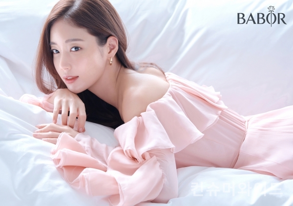 Bạn thân Song Hye Kyo bất ngờ ly hôn chồng doanh nhân hơn 12 tuổi sau 11 năm cưới, lý do là gì? - Ảnh 2.