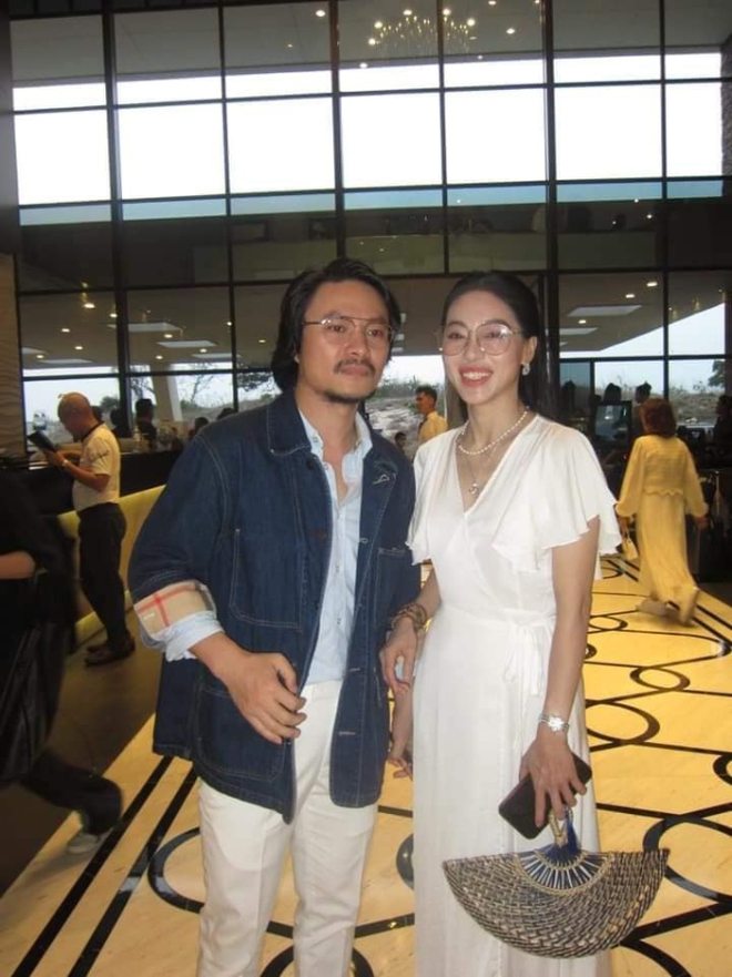 Khoe h&igrave;nh b&ecirc;n Th&ugrave;y Ti&ecirc;n v&agrave; Tiểu Vy, chiến thần chụp ảnh Lương Th&ugrave;y Linh tiếp tục d&igrave;m h&agrave;ng chị em - Ảnh 6.