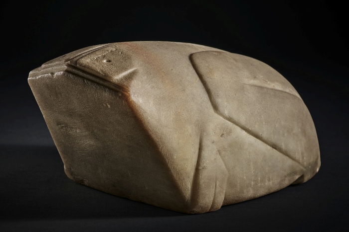 "Hòn đá" kỳ lạ 3.000 năm tuổi ở Trung Quốc được bán hơn 29 tỷ đồng