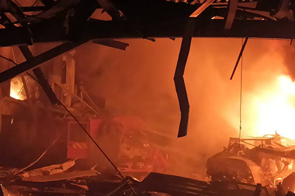 Chùm ảnh: Nổ nhà máy tại Đài Loan (Trung Quốc), lửa cháy bao trùm khiến 103 người thương vong - Ảnh 4.