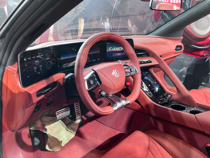 SAIC Motor Việt Nam chính thức ra mắt New MG5 và MG RX5