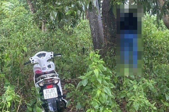 Ph&aacute;t hiện một phụ nữ tử vong trong tư thế treo cổ - Ảnh 1.