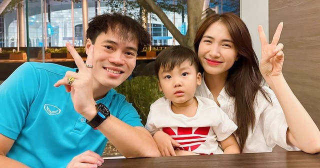 Sao nữ Vbiz vướng tin hẹn hò cầu thủ bóng đá: Đã gắn bó gần 1 thập kỷ, bị khui loạt hint đáng ngờ - Ảnh 7.
