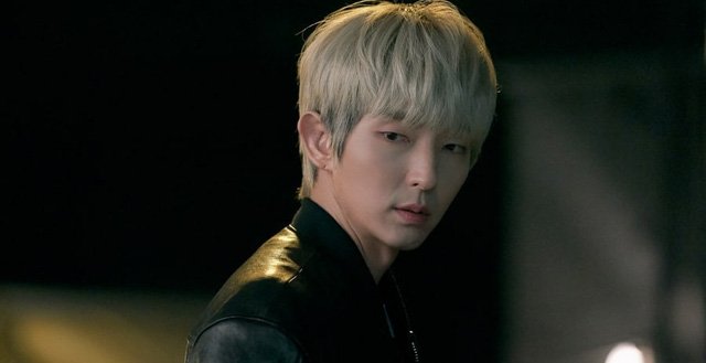 Nam thần kh&ocirc;ng tuổi lần đầu bị ch&ecirc; nhan sắc, tr&ocirc;ng gi&agrave; đi chục tuổi v&igrave; nhuộm t&oacute;c qu&aacute; xấu - Ảnh 5.