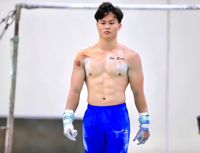 Khánh Phong, người đánh bại nhà vô địch thế giới, niềm hy vọng của TDDC Việt Nam tại Asiad 19 - Ảnh 1.