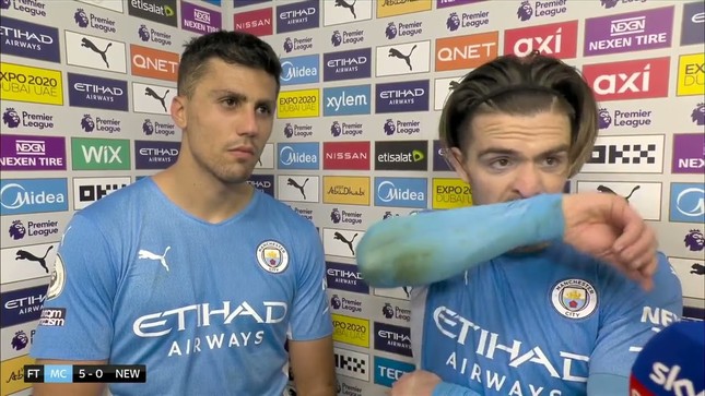 Hai ng&ocirc;i sao Man City mất l&ograve;ng nhau v&igrave; l&yacute; do kh&oacute; đỡ - Ảnh 1.