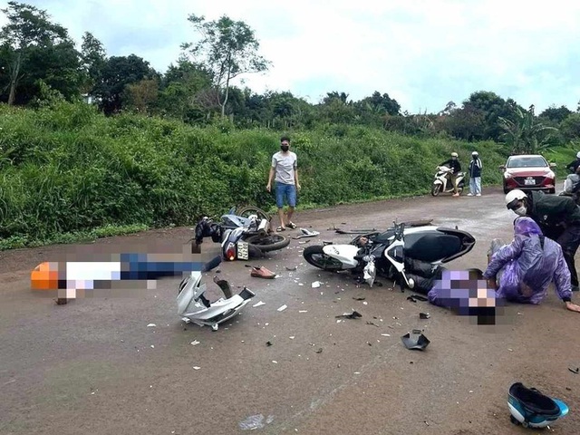 Đắk Lắk: Tai nạn giao thông nghiêm trọng khiến ba người thương vong - Ảnh 1.