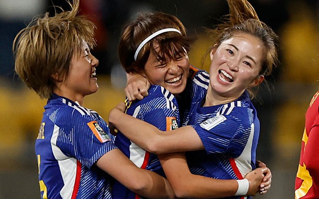 Hàng công bùng nổ, nữ Nhật Bản dội mưa bàn thắng vào lưới nữ Philippines - Ảnh 1.