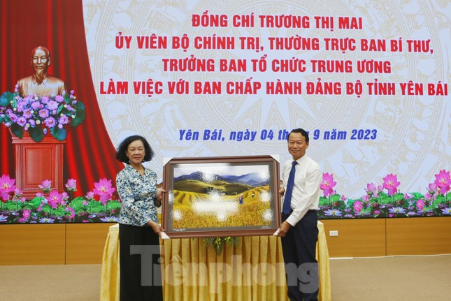 Thường trực Ban Bí thư, Trưởng ban Tổ chức Trung ương dự khai giảng tại Yên Bái - Ảnh 12.