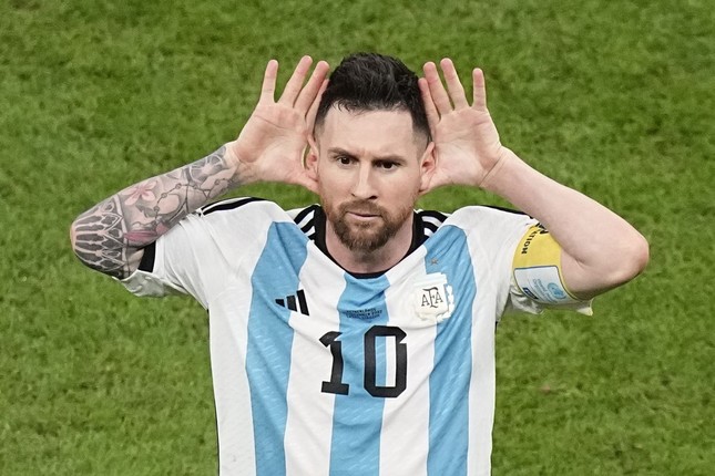 HLV Van Gaal: Chức v&ocirc; địch World Cup của Messi v&agrave; Argentina đ&atilde; được d&agrave;n xếp - Ảnh 2.