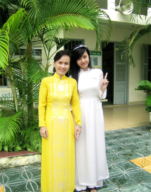 Reply lễ khai giảng thời đi học của sao Việt: Chi Pu nổi bật, AMEE đầy dịu dàng - Ảnh 15.