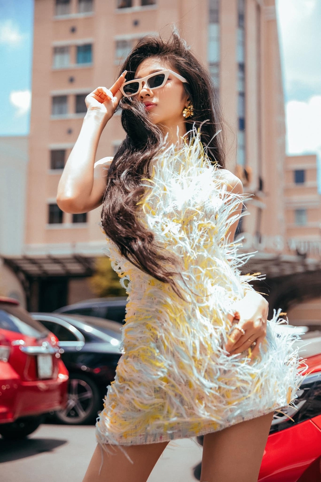&Aacute; hậu Minh Ki&ecirc;n khoe cận visual trong loạt ảnh n&eacute;t căng, 1 chi tiết lột x&aacute;c r&otilde; rệt sau 2 th&aacute;ng đăng quang - Ảnh 6.