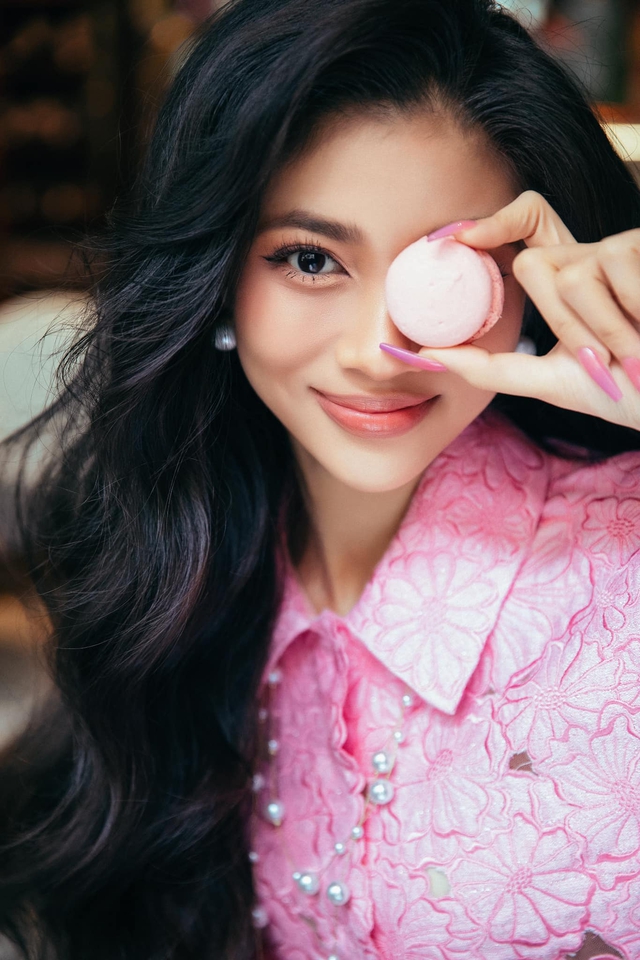 &Aacute; hậu Minh Ki&ecirc;n khoe cận visual trong loạt ảnh n&eacute;t căng, 1 chi tiết lột x&aacute;c r&otilde; rệt sau 2 th&aacute;ng đăng quang - Ảnh 4.