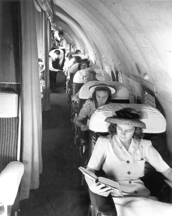 Bộ ảnh cho thấy đi máy bay đã thay đổi thế nào suốt 100 năm qua, đặc biệt nhất là 'thời đại vàng'