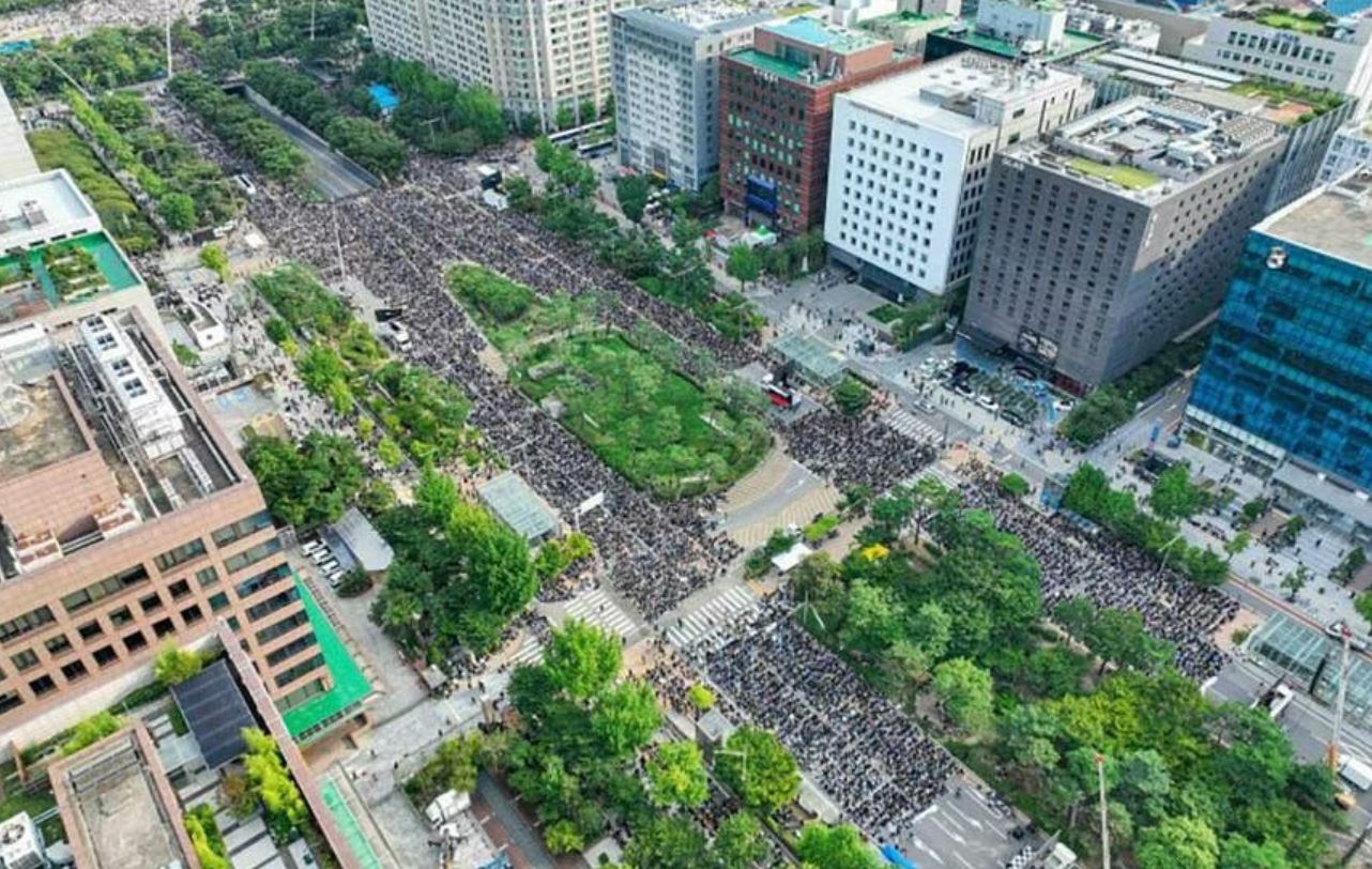 Giáo viên Hàn Quốc gặp khủng hoảng tinh thần do bị học sinh hành hung, phụ huynh đe nẹt