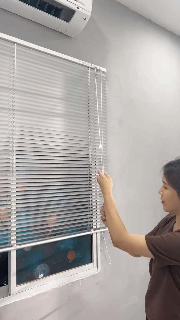 Chị gái của năm: Giúp em trai cải tạo phòng ngủ hơn 15 năm tuổi, thành quả khiến hơn 10 triệu người trầm trồ - Ảnh 9.