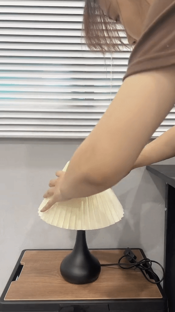 Chị gái của năm: Giúp em trai cải tạo phòng ngủ hơn 15 năm tuổi, thành quả khiến hơn 10 triệu người trầm trồ - Ảnh 13.