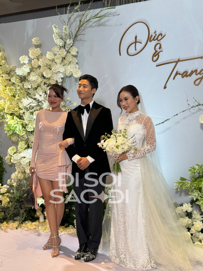 Đám cưới Tôn Kinh Lâm: Không gian phủ kín hoa tươi, Ninh Dương Lan Ngọc và dàn khách mời nổi tiếng tham dự - Ảnh 10.