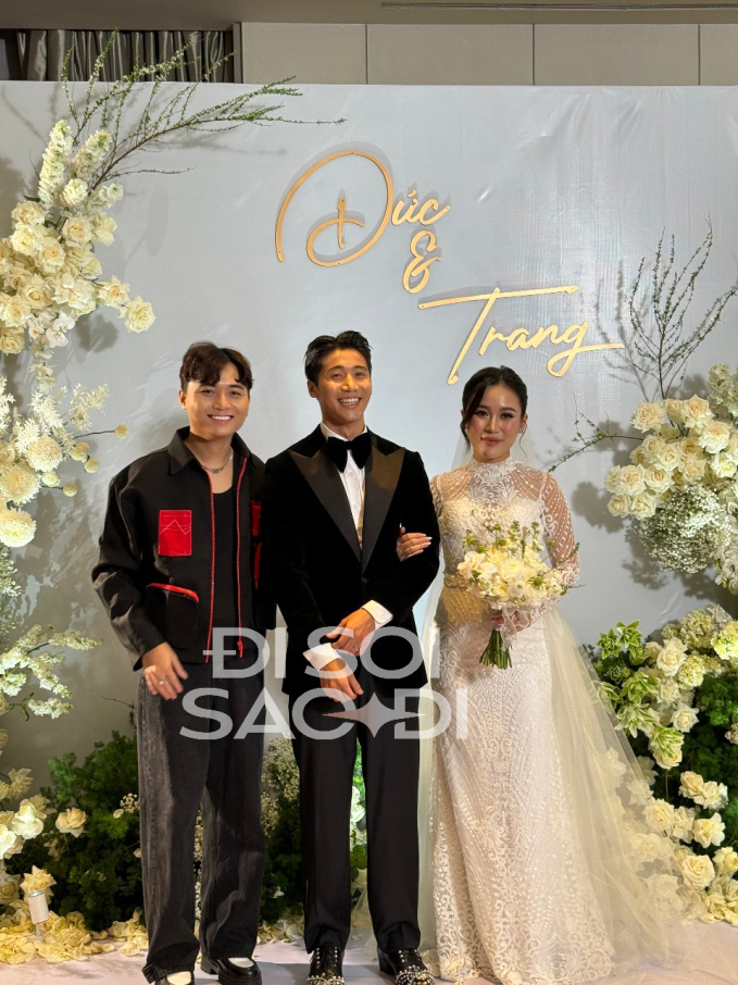 Đám cưới Tôn Kinh Lâm: Không gian phủ kín hoa tươi, Ninh Dương Lan Ngọc và dàn khách mời nổi tiếng tham dự - Ảnh 9.