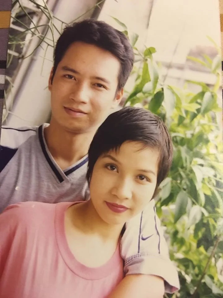 Diva Mỹ Linh tóc ngắn thời trẻ, ánh mắt tươi sáng cùng nụ cười rạng rỡ