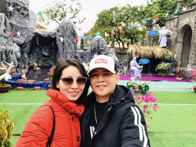 Cuộc sống vi&ecirc;n m&atilde;n của diễn vi&ecirc;n T&ugrave;ng Dương b&ecirc;n vợ 4 d&ugrave; x&aacute;c định kh&ocirc;ng sinh con - Ảnh 4.