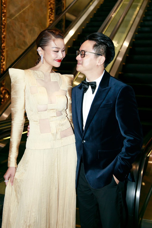 Thanh Hằng và chồng nhạc trưởng cùng lộ diện: Quá đẹp đôi nhưng thái độ trước ống kính mới đáng bàn - Ảnh 5.