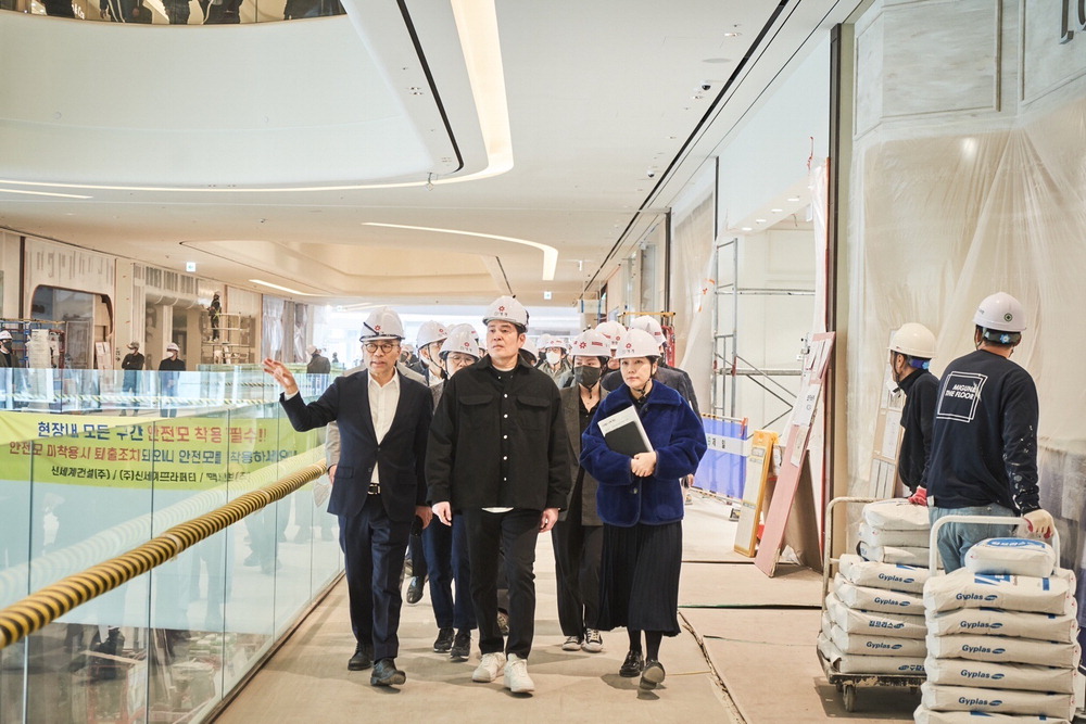 Chaebol giàu nhất Hàn Quốc bị chỉ trích vì mặc áo Dior, 'Đại công chúa Samsung' ngay lập tức bị chỉ trích vì một điều