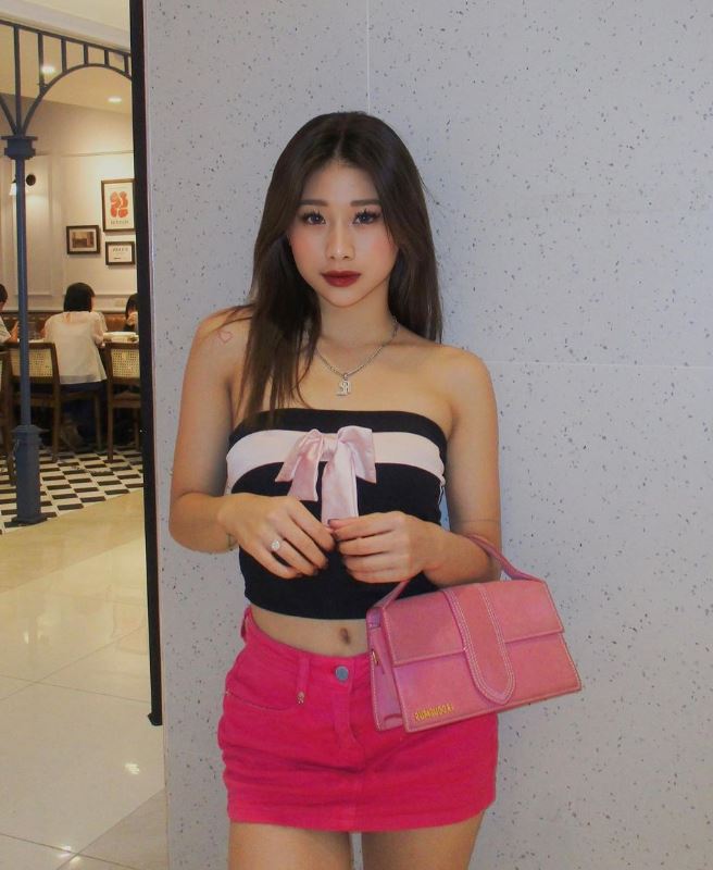 Cuộc sống cực sang chảnh của hot girl thể dục dụng cụ Phạm Như Phương: Đeo túi hiệu, check-in du lịch nước ngoài - Ảnh 3.