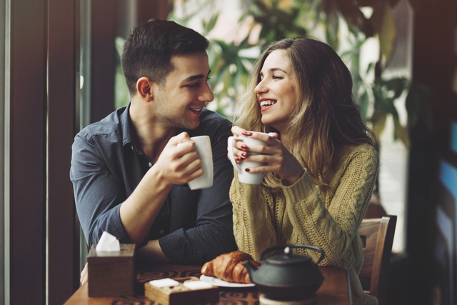 Khảo s&aacute;t 1.000 người kết luận: Kh&ocirc;ng phải nhiều tiền hơn, đ&acirc;y l&agrave; điều số 1 c&oacute; thể cứu v&atilde;n 63% cuộc ly h&ocirc;n - Ảnh 2.