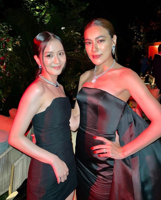 Khung h&igrave;nh cực phẩm hội tụ: Khi ngũ quan của nữ thần H&agrave;n Quốc Jisoo kh&ocirc;ng chịu thua &ldquo;b&uacute;p b&ecirc; nước Mỹ&rdquo; Anya Taylor-Joy - Ảnh 7.