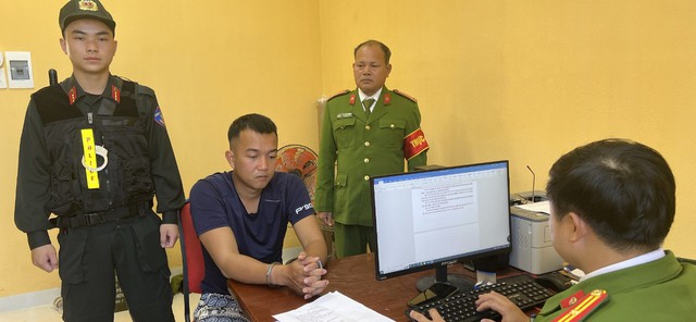 Trước khi cướp ngân hàng tại Quảng Nam, hai nghi phạm bàn bạc sẽ ra tay ở Huế - Ảnh 2.