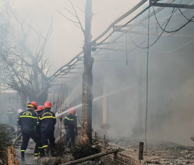 Hà Nam: Cháy tại Chùa Phật Quang, nhiều nội thất bị thiêu rụi - Ảnh 2.