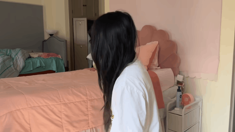Jenny Huỳnh dành 8 tuần để decor phòng KTX Đại học Stanford: Thành quả quá là sến, chiếc giường có công dụng lạ - Ảnh 4.