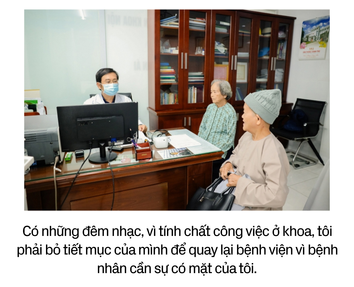 Nhóm y bác sĩ Sài Gòn 7 năm mang tiếng hát đổi thành bữa ăn, tấm thẻ BHYT cho bệnh nhân nghèo - Ảnh 12.