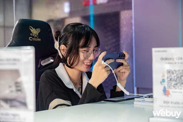 Xem giới trẻ TP Hồ Chí Minh trực tiếp trải nghiệm và nói gì về Galaxy AI - Ảnh 23.