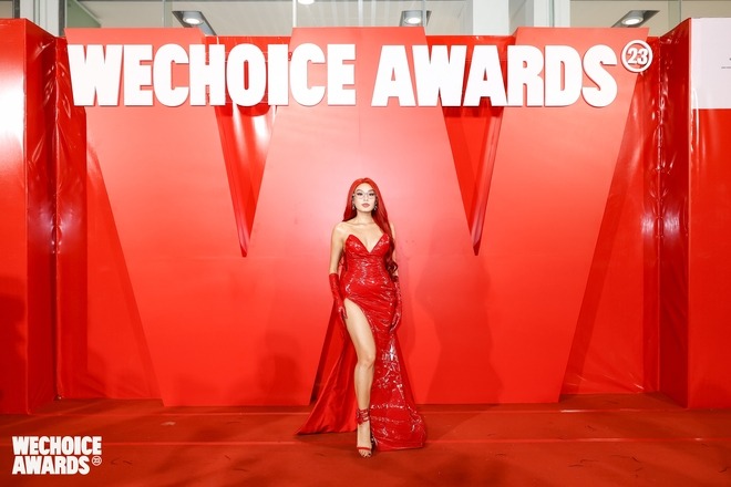 Dàn hậu đại náo thảm đỏ WeChoice Awards: Hương Giang - Thùy Tiên phát sáng, Kỳ Duyên - Minh Triệu và Quỳnh Châu hở bạo - Ảnh 13.