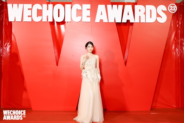 Đại chiến hoa hậu tại WeChoice Awards 2023: Lương Thuỳ Linh dịu kha, Vũ Thuý Quỳnh - Ngô Bảo Ngọc chặt đẹp thảm đỏ - Ảnh 11.