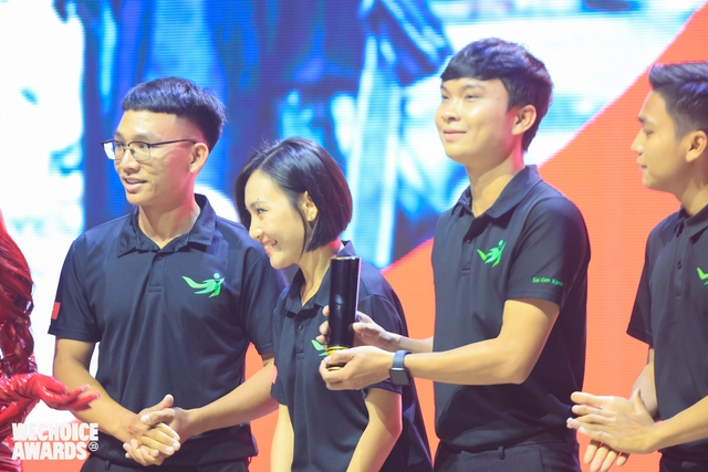 Sài Gòn Xanh đạt giải Z-Project tại WeChoice Awards 2023: Tụi em sẽ cống hiến hết mình cho môi trường Việt Nam - Ảnh 1.