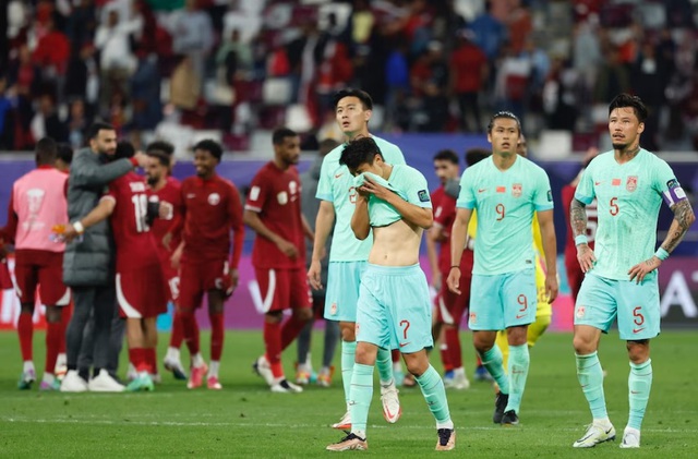 Hé lộ bê bối của tuyển Trung Quốc: Cầu thủ giả vờ chấn thương để không lên ĐTQG - Ảnh 2.