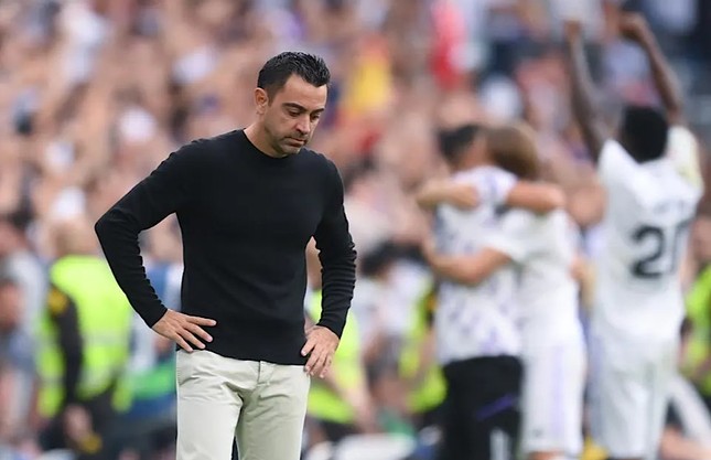Barca thua xấu hổ, HLV Xavi chấp nhận từ chức - Ảnh 1.