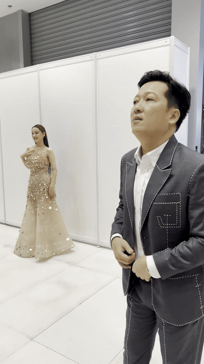 Trường Giang cưng chiều Nhã Phương số 1: Nhường hết spotlight cho vợ, kiên nhẫn chờ và có hành động dễ thương! - Ảnh 7.